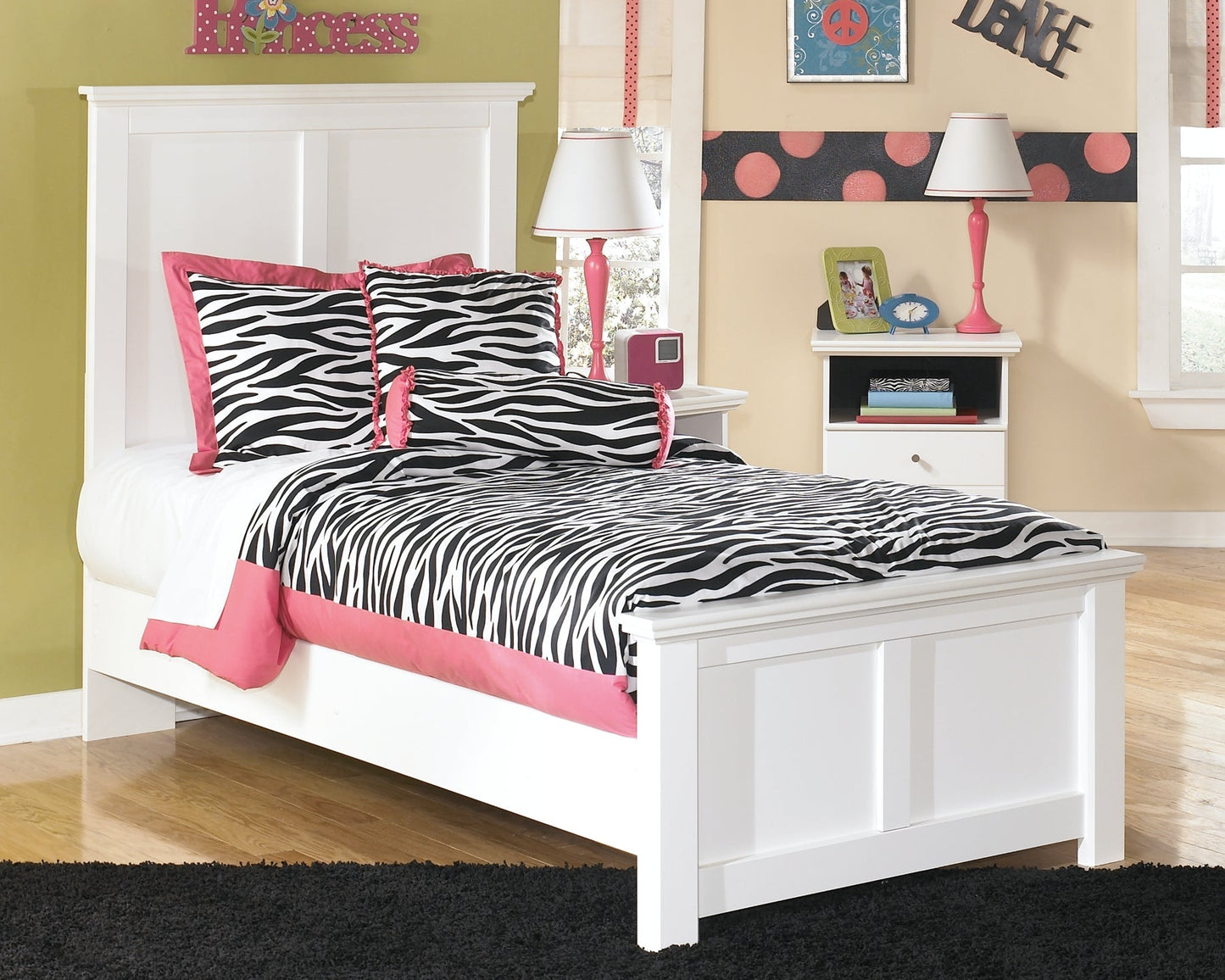 Ashley Express - Bostwick Shoals  Panel Bed at Towne & Country Furniture (AL) furniture, home furniture, home decor, sofa, bedding