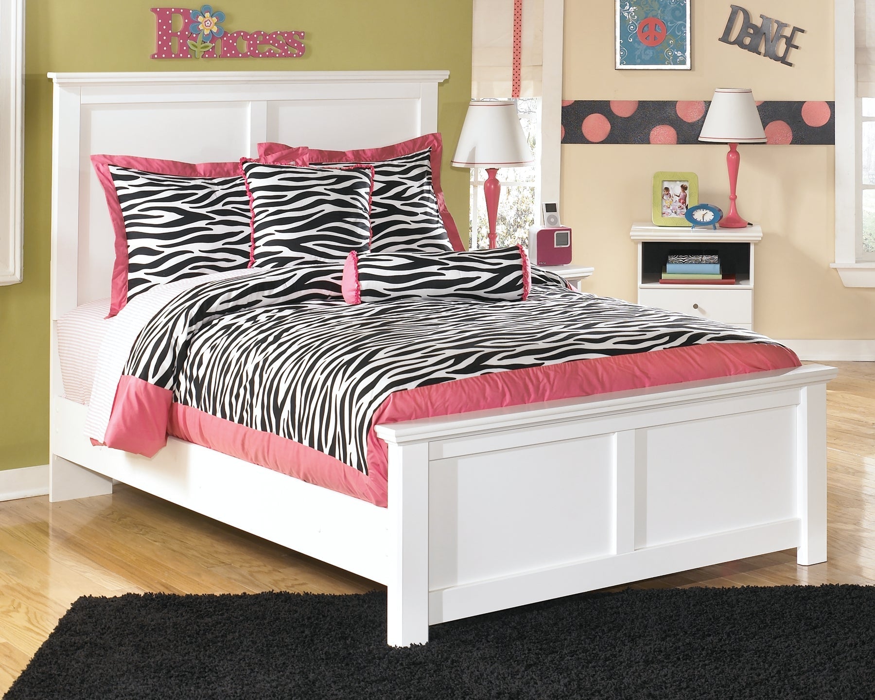 Ashley Express - Bostwick Shoals  Panel Bed at Towne & Country Furniture (AL) furniture, home furniture, home decor, sofa, bedding