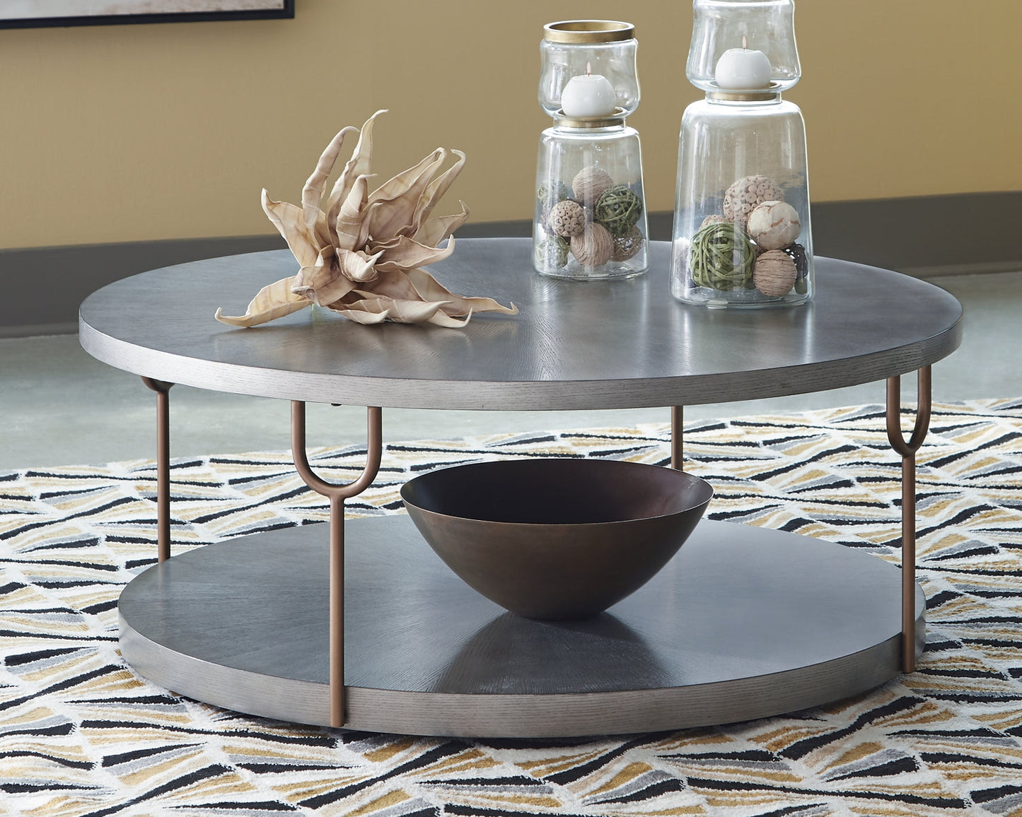 Ashley Express - Ranoka Round Cocktail Table at Towne & Country Furniture (AL) furniture, home furniture, home decor, sofa, bedding