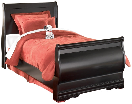 Huey Vineyard Twin Sleigh Bed with Mirrored Dresser, Chest and Nightstand at Towne & Country Furniture (AL) furniture, home furniture, home decor, sofa, bedding