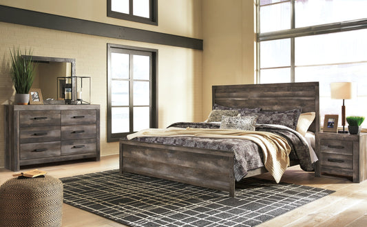 Wynnlow King Panel Bed with Mirrored Dresser and Nightstand at Towne & Country Furniture (AL) furniture, home furniture, home decor, sofa, bedding