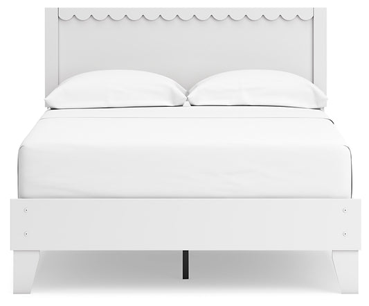 Ashley Express - Hallityn Full Panel Platform Bed with Dresser